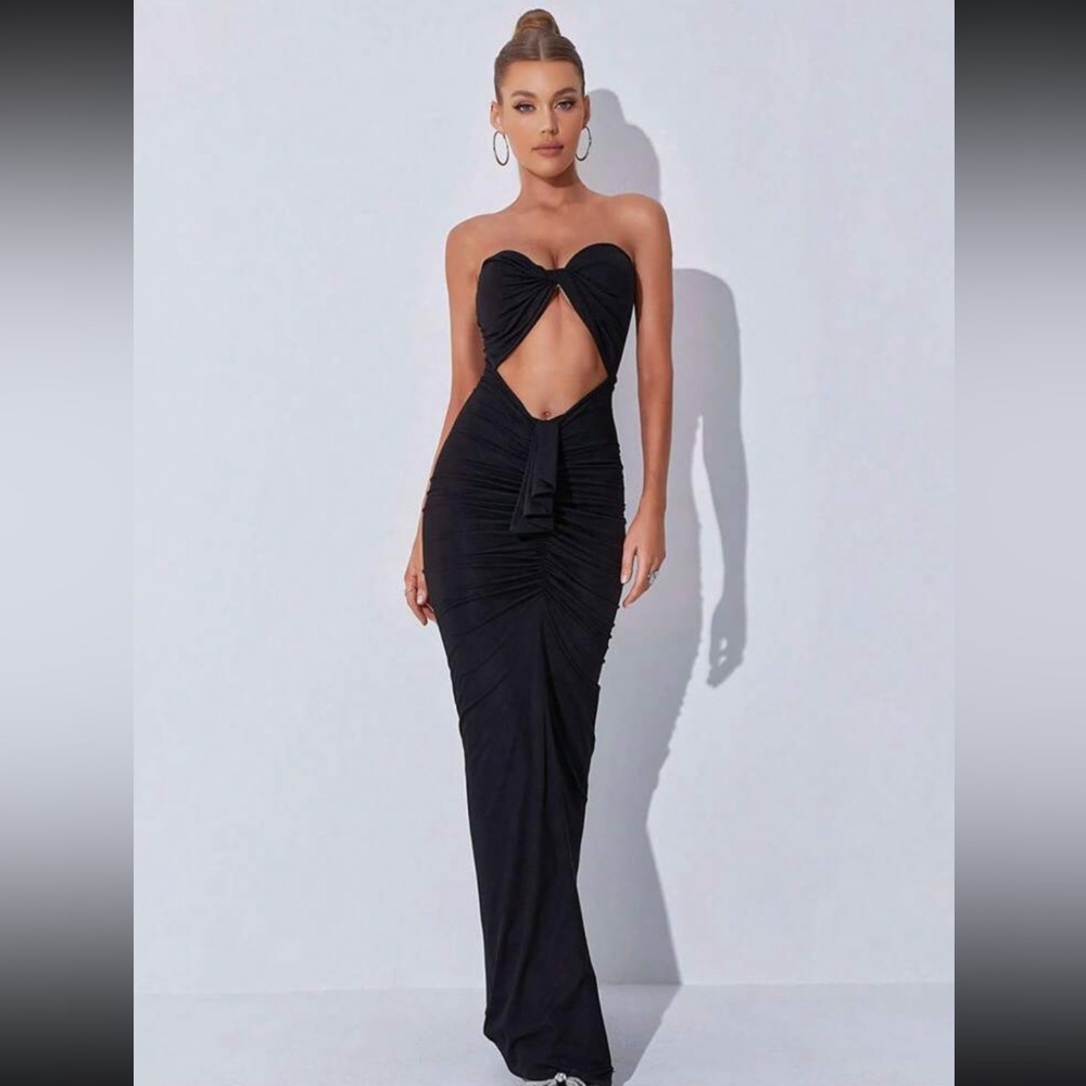 Twist Front Cut Out Ruched Tube Dress